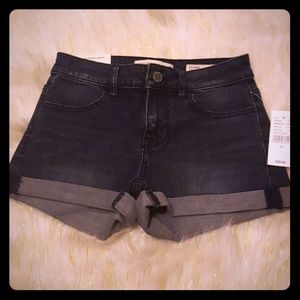 NWT Bullhead shorts